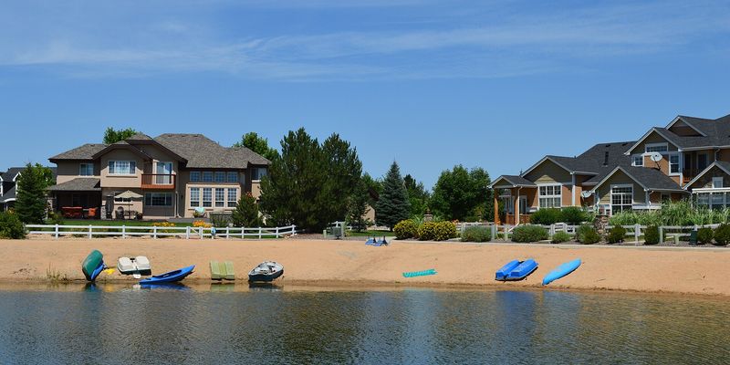 Windsor lakefront homes